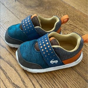 See Kai Run Ryder Style size 4 multicolor